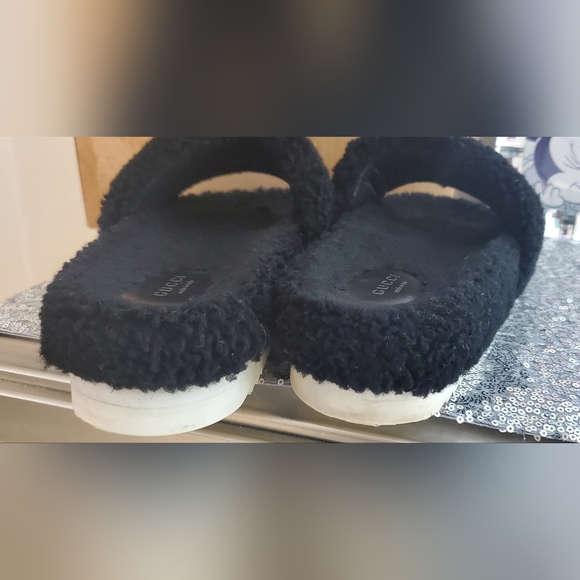 Authentic Gucci Interlocking G Eileen Teddy Shearling Slides SZ 10 - Picture 7 of 16